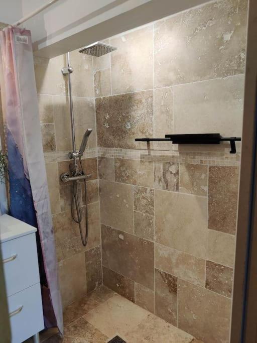 Studio Independant Saint-Andre-de-Sangonis Экстерьер фото